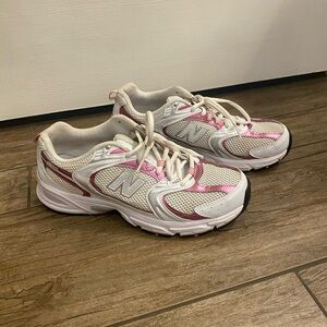 New Balance 530 Womens 10.5 Sneaker